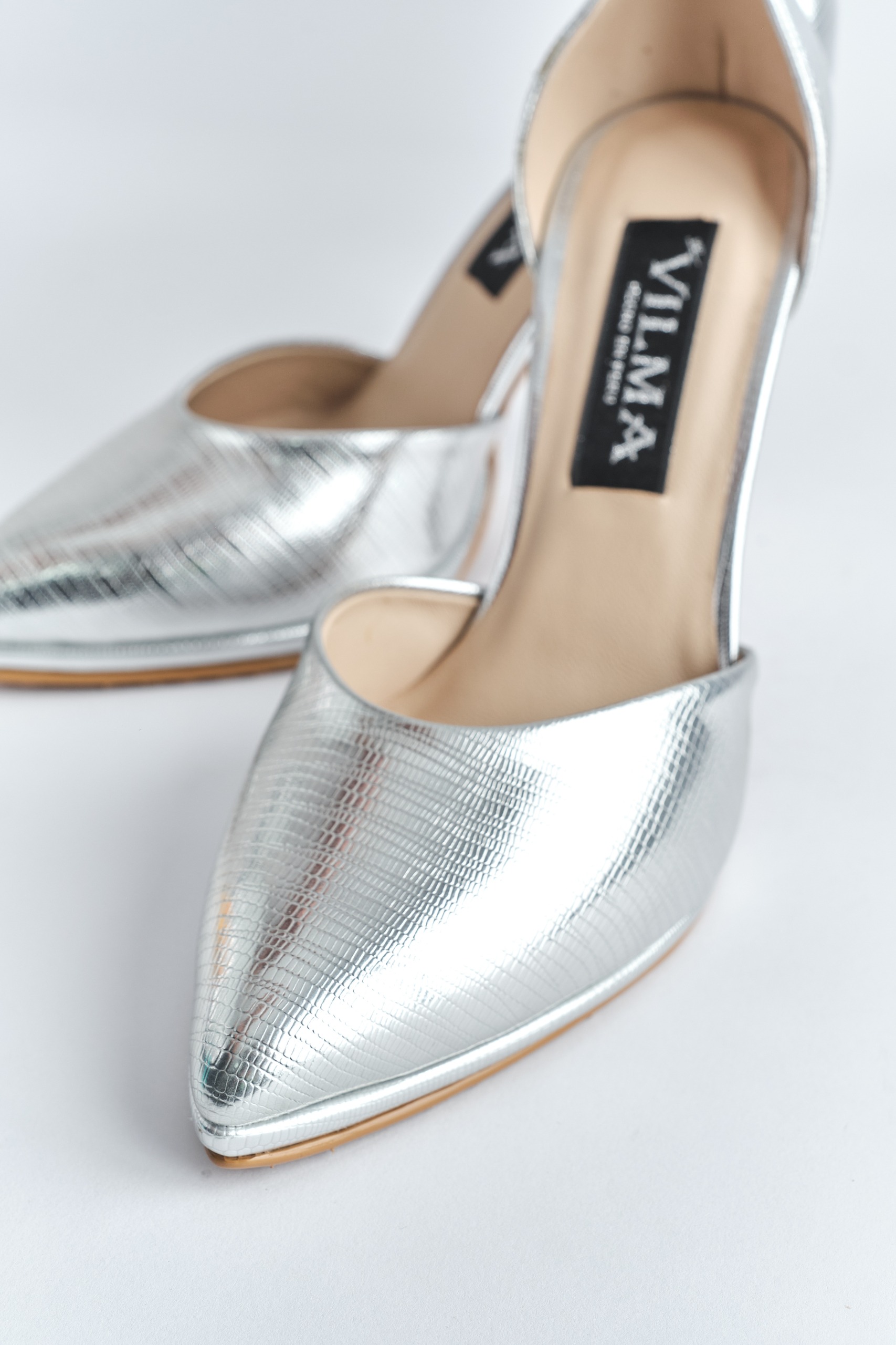 Zapato Taco Alto Textura Croco con Pulsera - Imagen 3