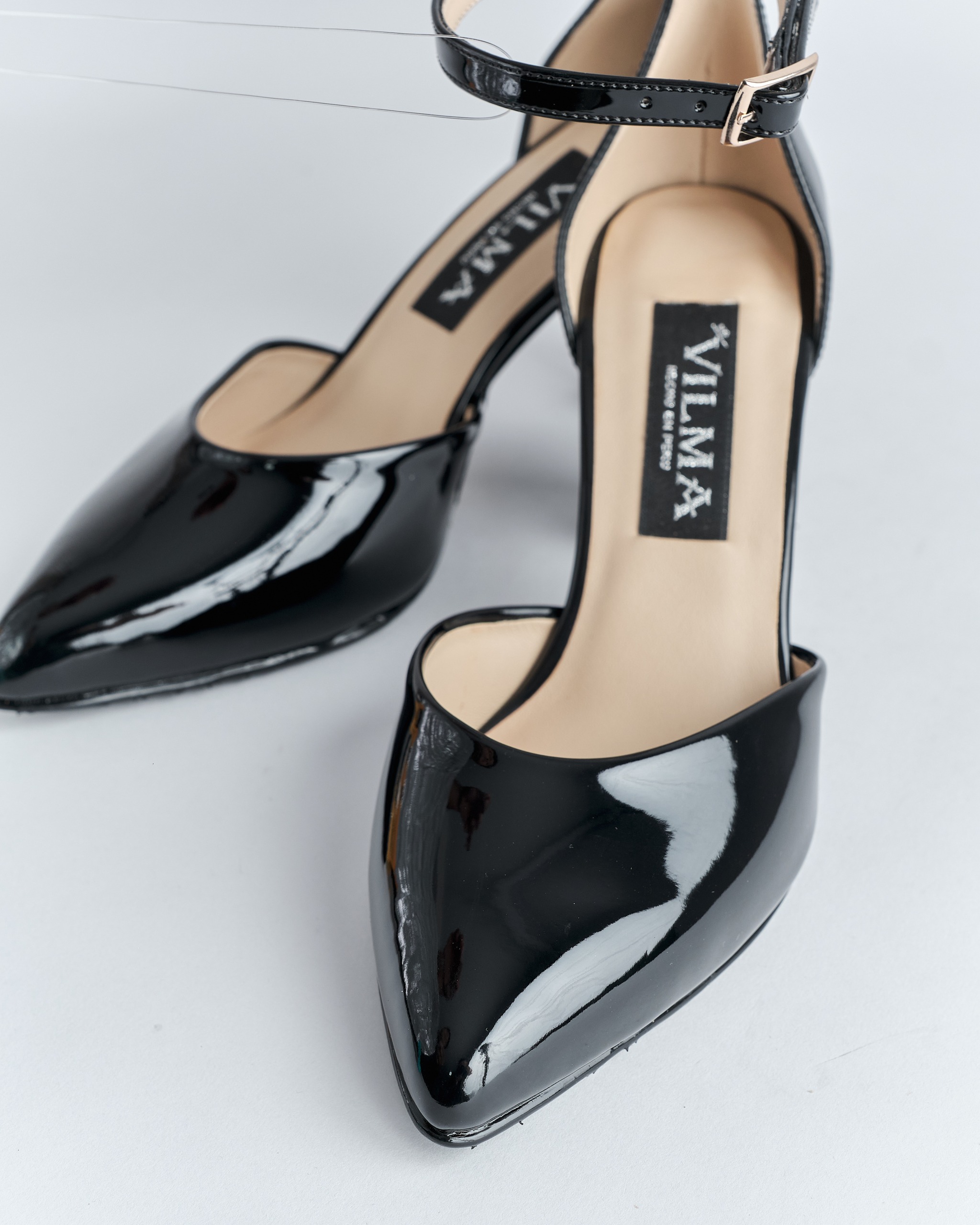 Zapato Tacón Charol con Pulsera - Imagen 6