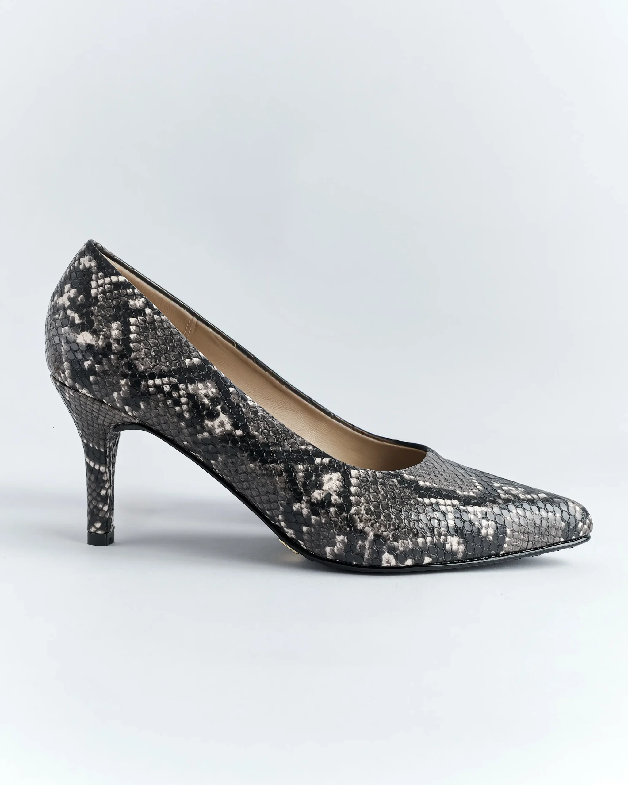 Stiletto Essence – Tacón Clásico con Texturas Premium - Imagen 6